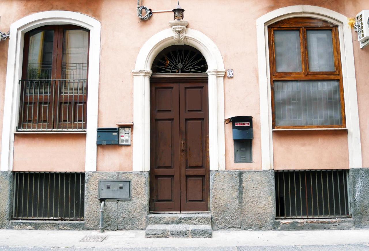 Ninetti Guest House - Apt Centro Storico CTA Exterior foto