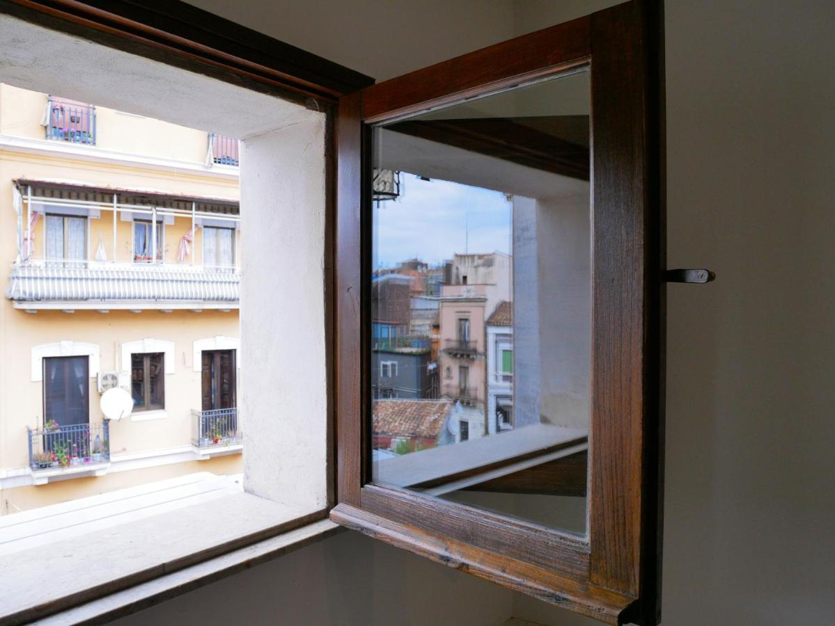 Ninetti Guest House - Apt Centro Storico CTA Exterior foto