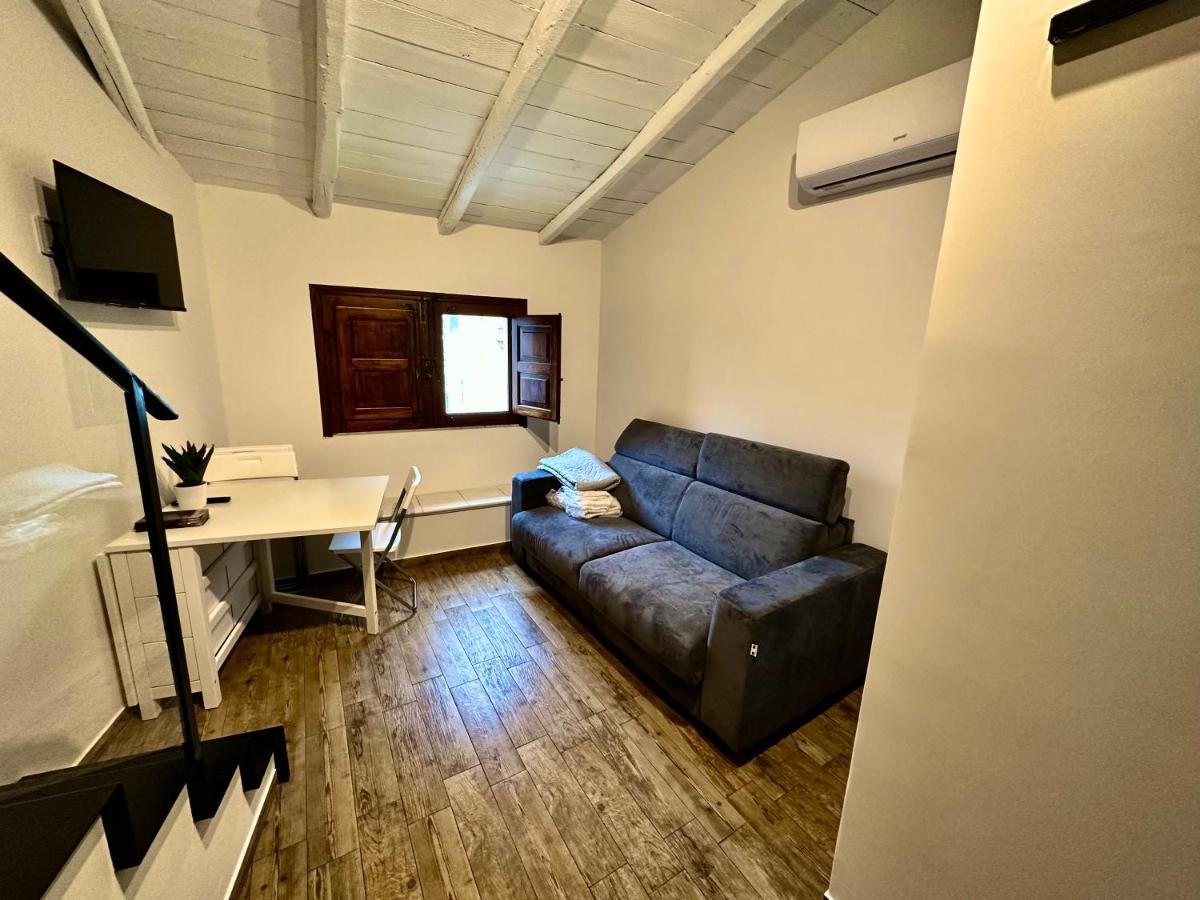 Ninetti Guest House - Apt Centro Storico CTA Exterior foto